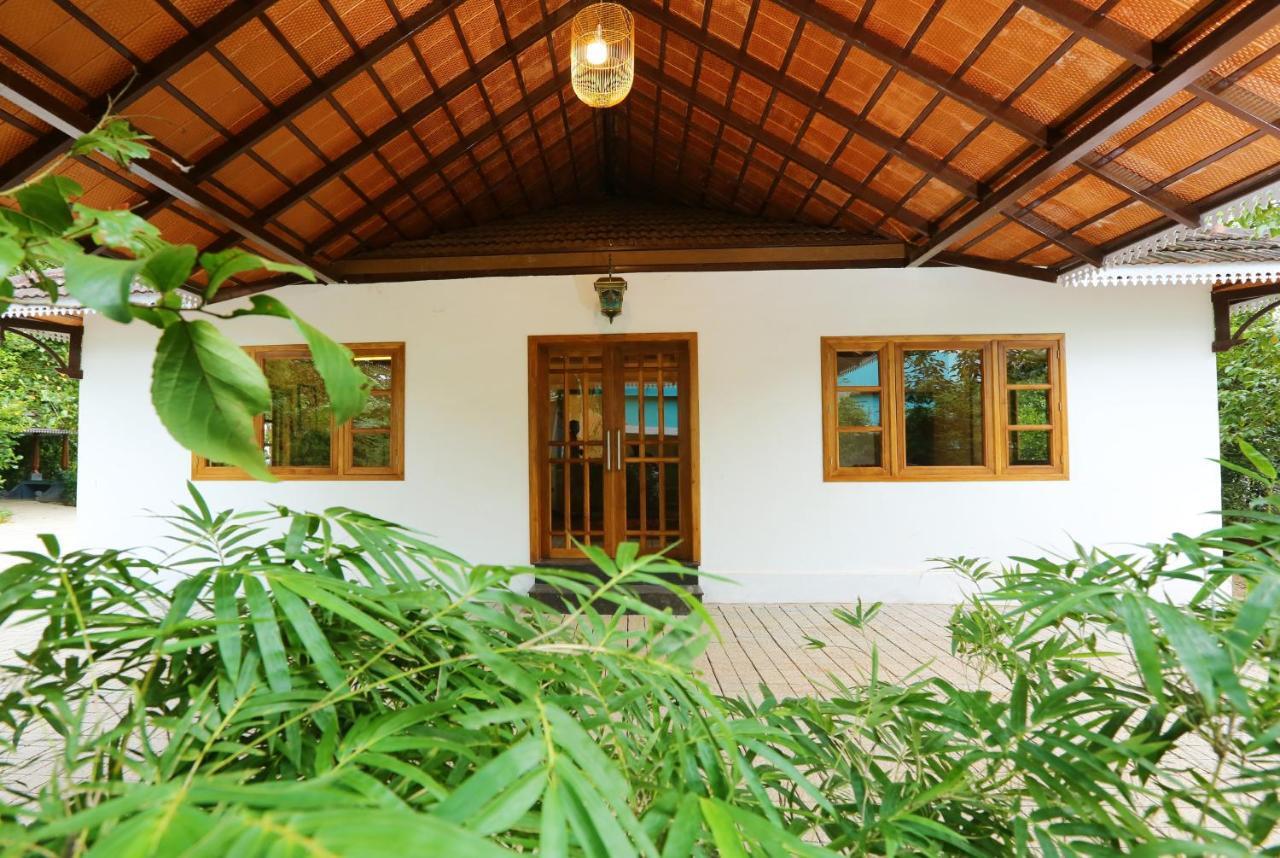 Once Upon The River, Aluva - Near Cochin International Airport Kochi Eksteriør billede